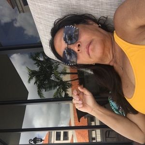 Meet your Posher, Lucy